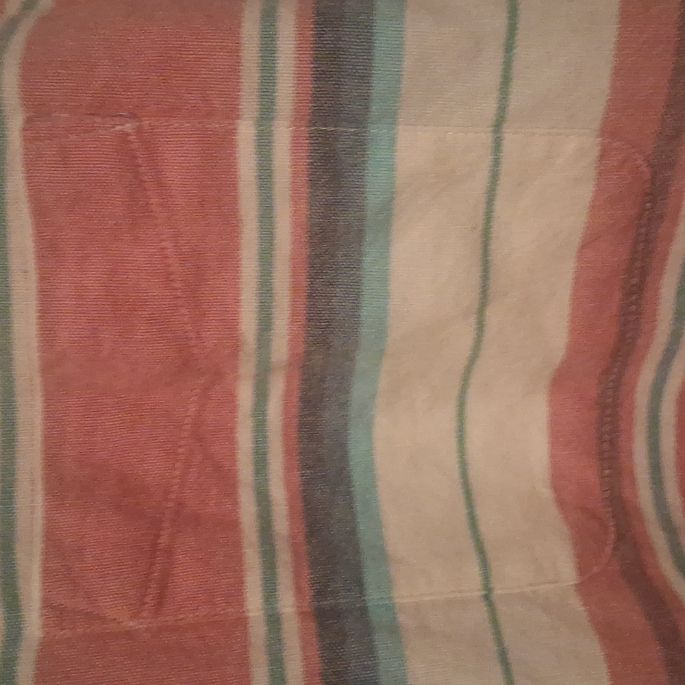 Faherty Red and Green Patterned Button-Down Shirt… - image 3